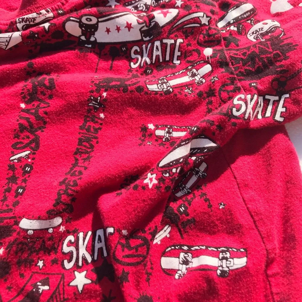 Red Skate Vintage Grahic T shirt by The Children’s Place
